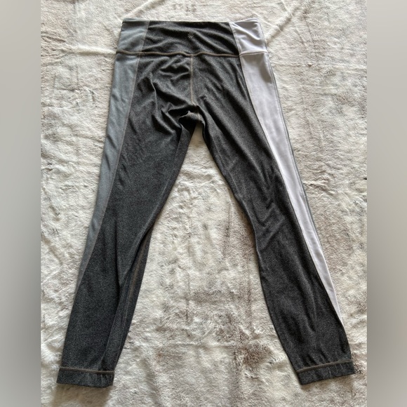 Athleta color block legging size Medium - Picture 2 of 4